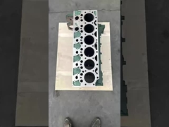 엔진은 장비를 재건합니다